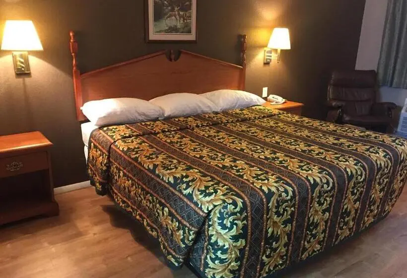 キングサイズベッドのスタンダードルーム, Deerfield Inn New Johnsonville
