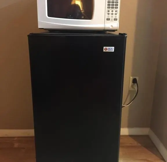 キングサイズベッドのスタンダードルーム, Deerfield Inn New Johnsonville