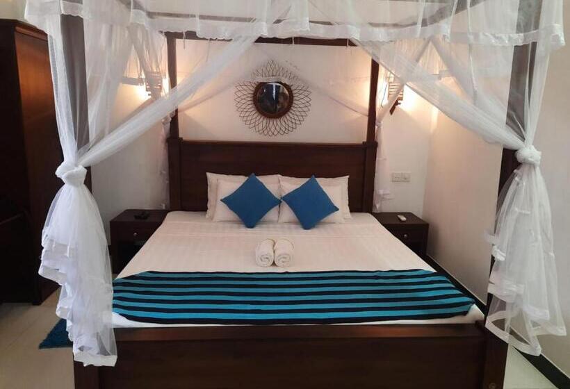 Номер Deluxe Вид на Море с Балконом, Ashen's Beach House