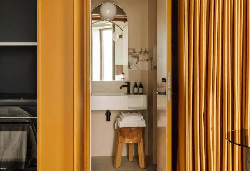סטודיו סופריור, Locke Copenhagen