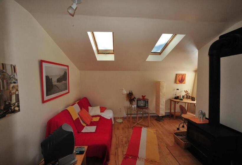 شقة غرفة واحدة, Little Shemogue Inn