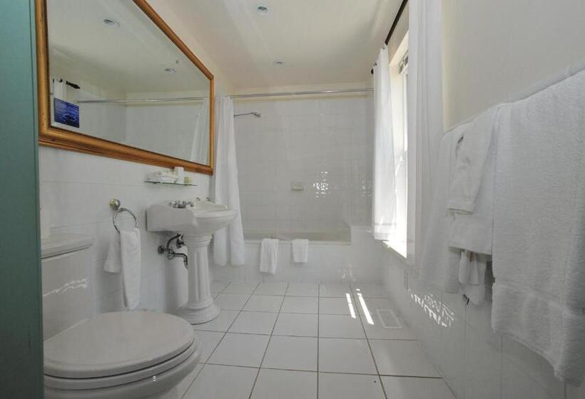 جناح سرير كينج, Little Shemogue Inn