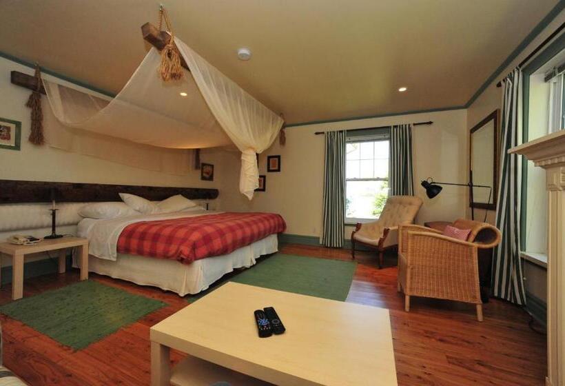 جناح سرير كينج, Little Shemogue Inn