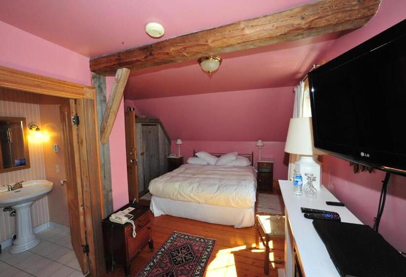 غرفة عائلية مطلّة علي البحر, Little Shemogue Inn