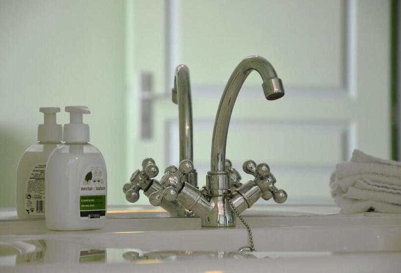 带观景的标准间, Avenue De La Gare