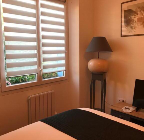 1间卧室的房子, Avenue De La Gare