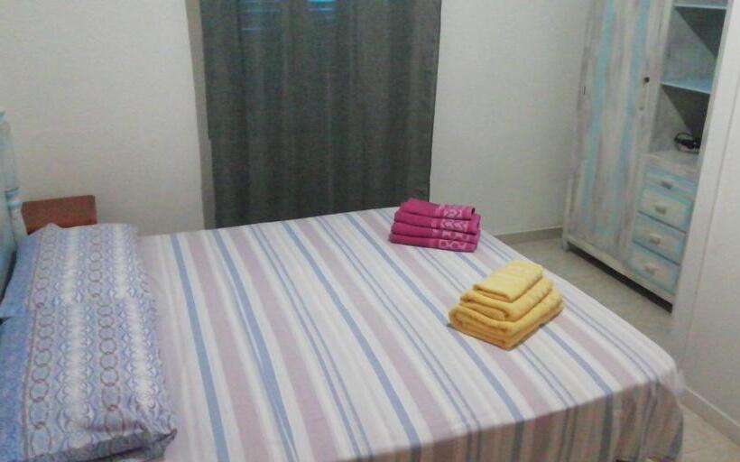 חדר סטנדרט, Free Zone