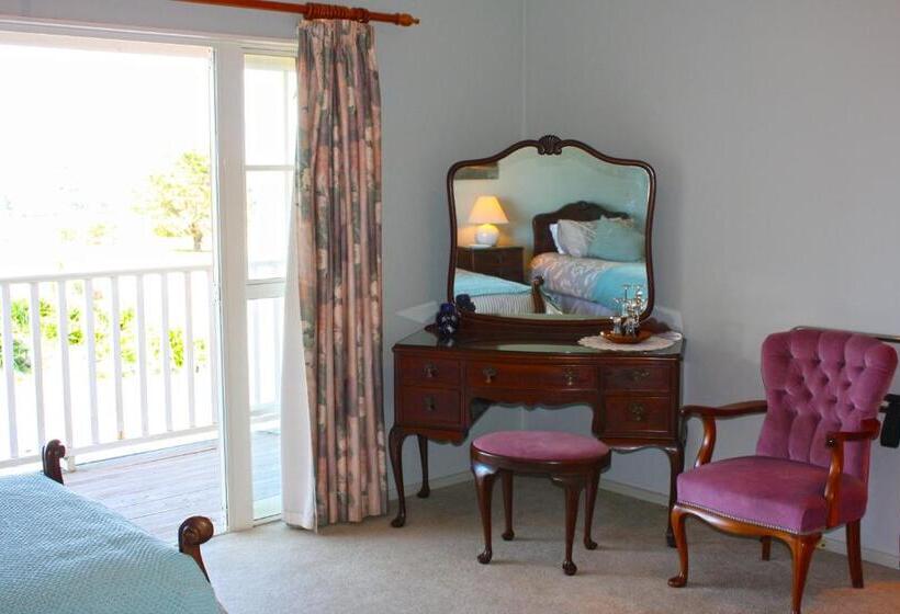 Номер Стандарт, Matakohe House