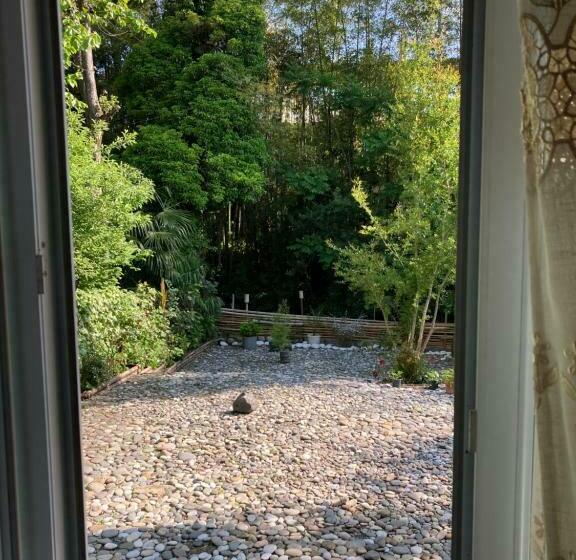 اتاق استاندارد سه نفره, Guest House Maxim