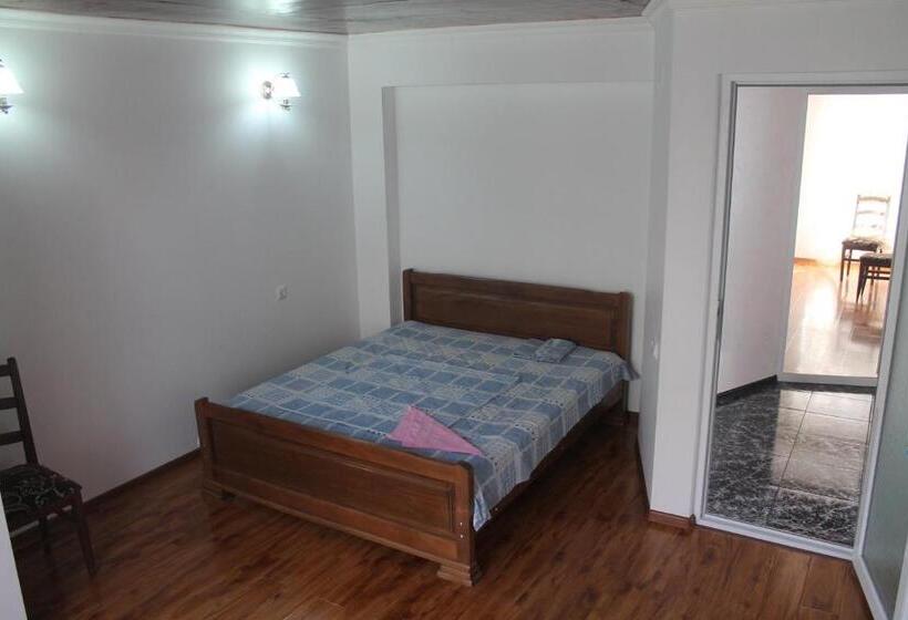 اتاق استاندارد, Guest House Maxim