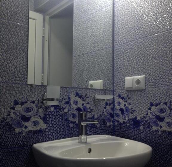 اتاق اکونومی, Guest House Maxim