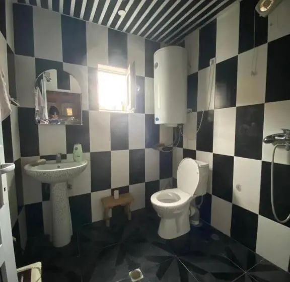 اتاق استاندارد با سرویس بهداشتی مشترک, Guesthouse Ailama