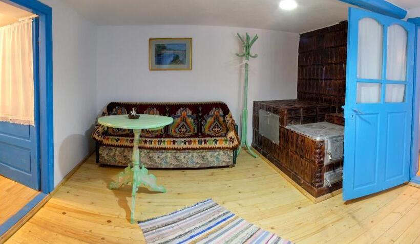 스탠다드 스튜디오, La Lipoveni