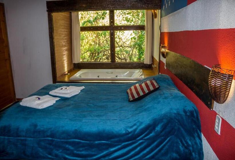 带按摩浴盆的套房, Pousada Cabanas No Mundo