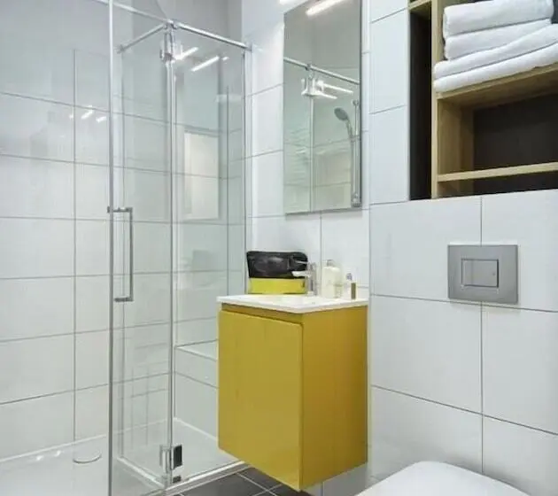 اتاق استاندارد یک نفره, Arche Hotel Poloneza