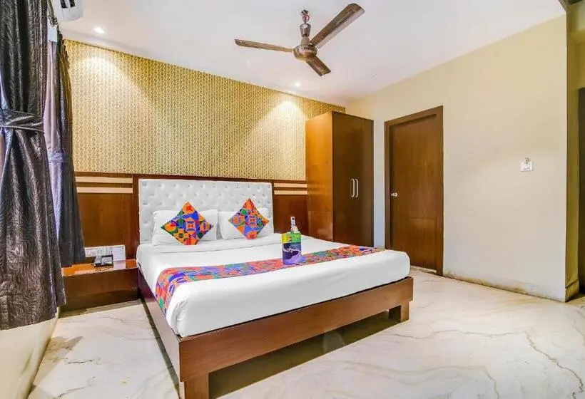 デラックスルーム, Fabhotel Luxor   Nr Acropolis Mall