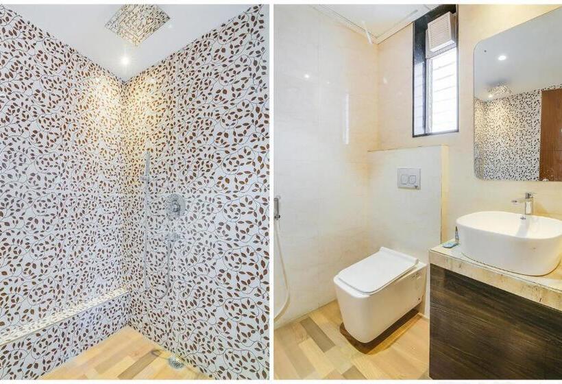 Chambre Supérieure, Fabhotel Luxor   Nr Acropolis Mall