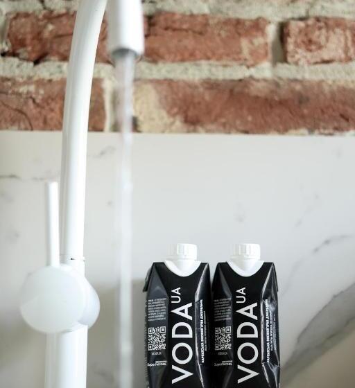 جناح جونيور, Gruner