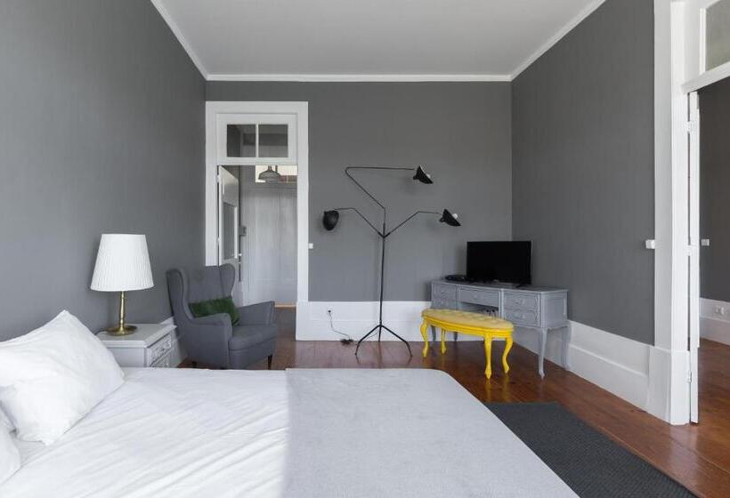 سوئیت با چشمانداز رودخانه, Guestready Innvict Building