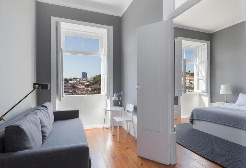 سوئیت با چشمانداز رودخانه, Guestready Innvict Building