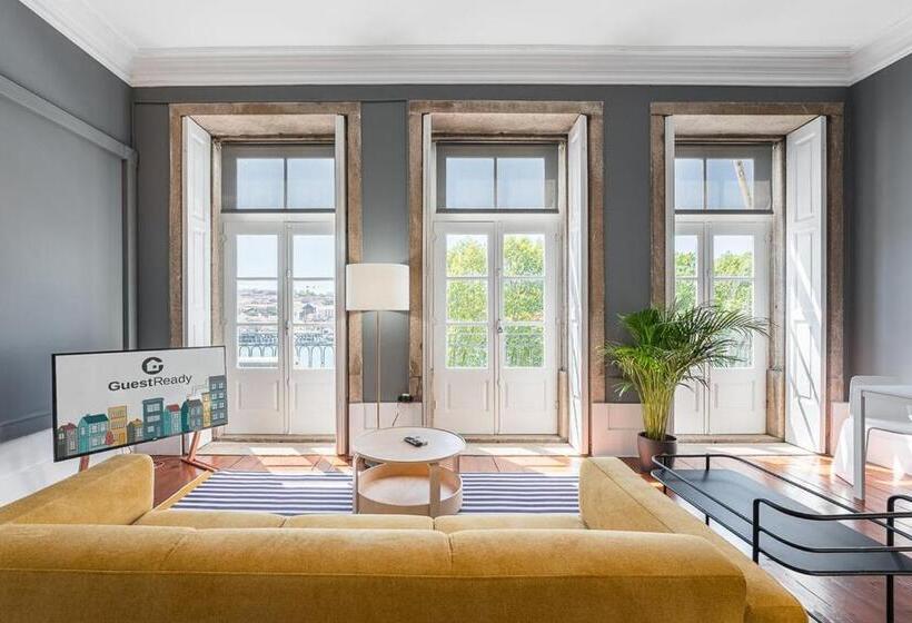 سوییت سوپریور, Guestready Innvict Building