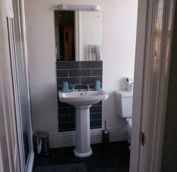 חדר סטנדרט, Wentvale