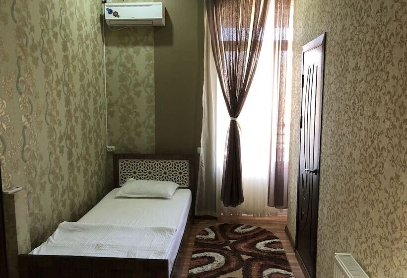 Habitación Estàndard Individual, Rahat Palace