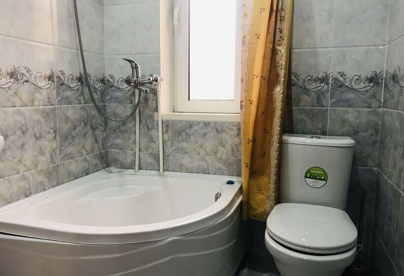 Habitació Quàdruple Estàndard, Rahat Palace