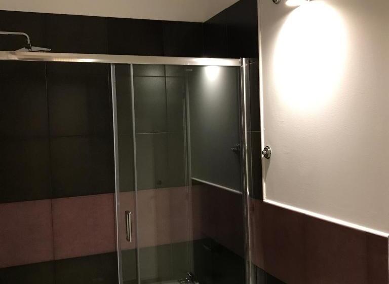 חדר סטנדרט לשלושה עם טרסה, Room 110 Bari  Guesthouse