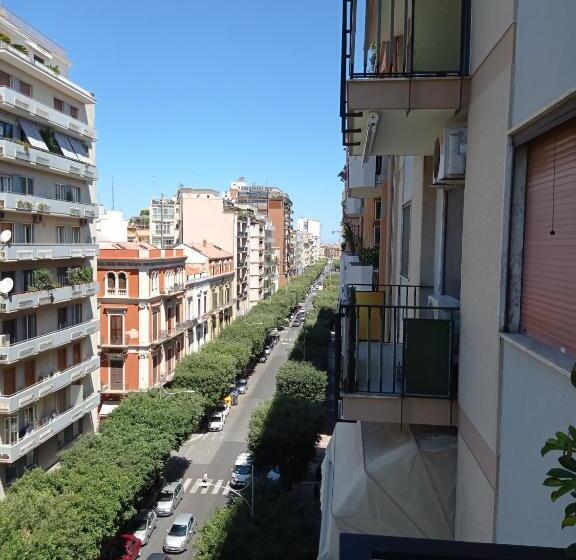 חדר סטנדרט עם מרפסת, Room 110 Bari  Guesthouse