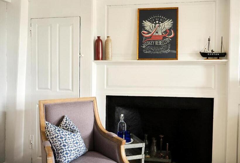 四人豪华间, Cedar Hill Farm B & B