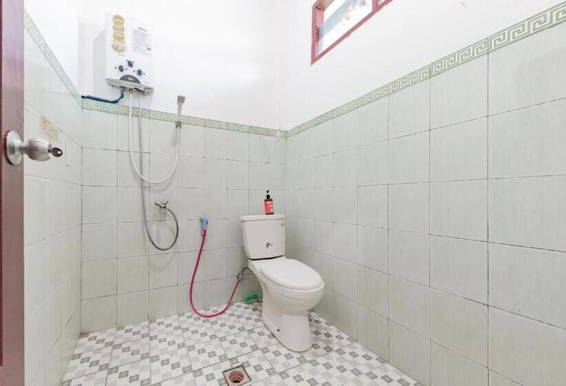 이코노미 룸, Reddoorz Near Samarinda Square