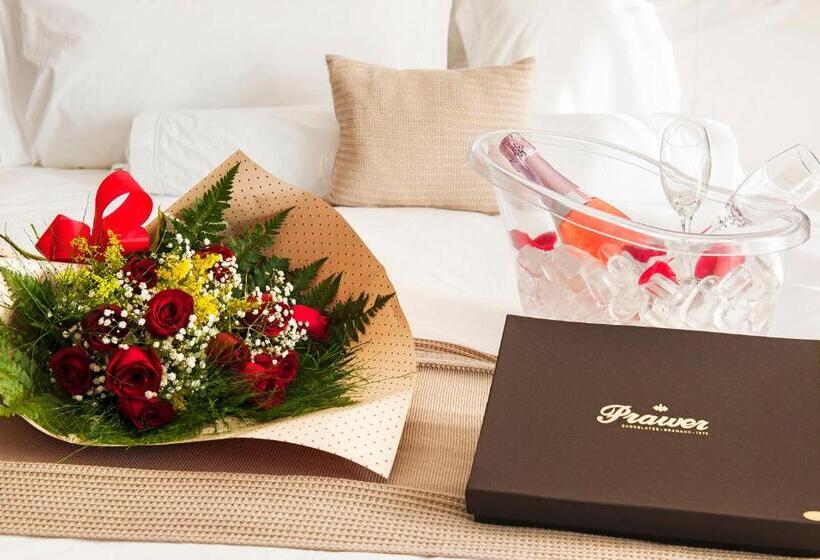 מיטת קינג בסוויטה, Fioreze Primo