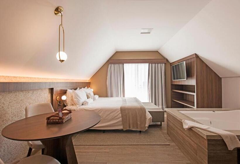 מיטת קינג בסוויטה, Fioreze Primo