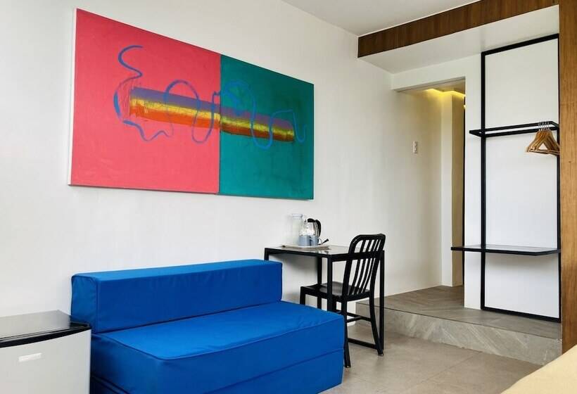 Escritório Estándar, Gomez House