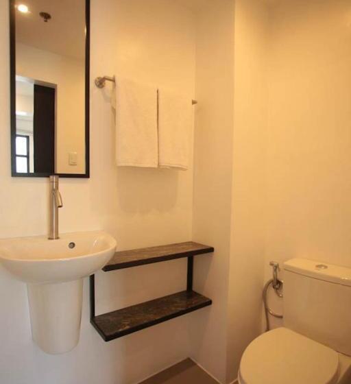 Quarto Triplo Estandar, Gomez House