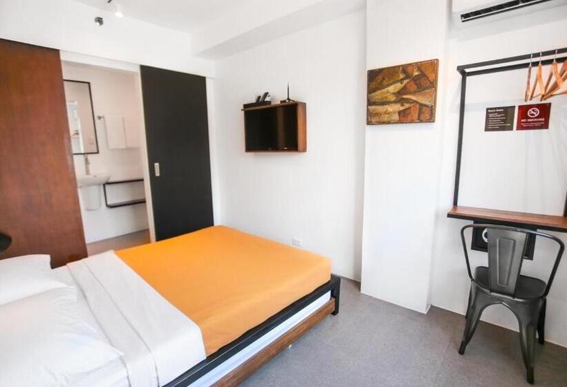 Quarto Triplo Estandar, Gomez House