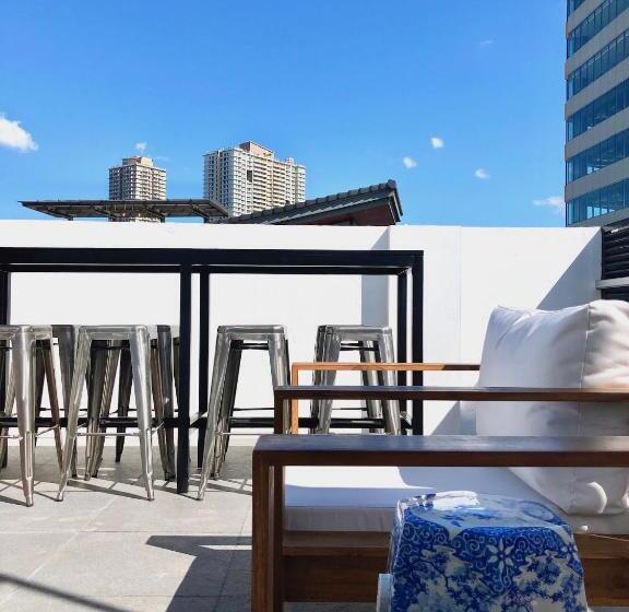 Quarto Triplo Estandar, Gomez House