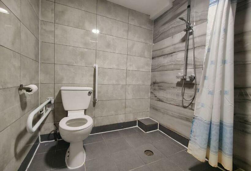 スタンダードルーム, Wellesley