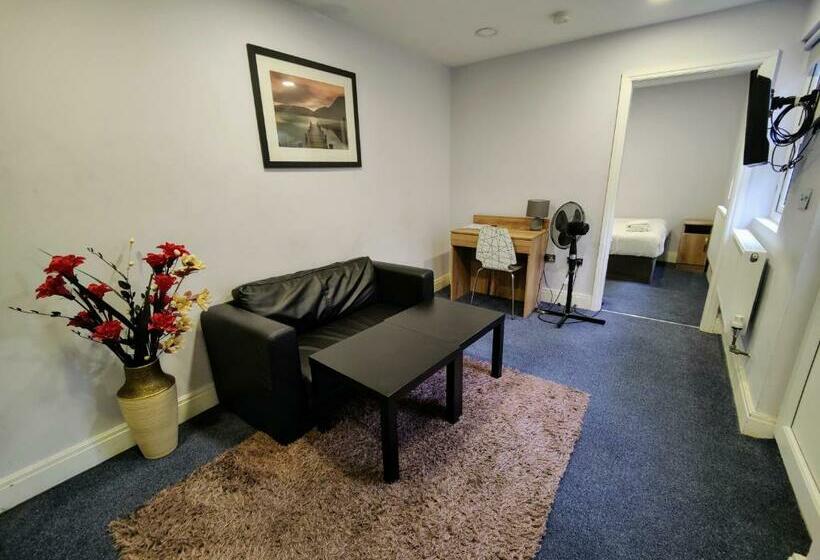 デラックススイート, Wellesley