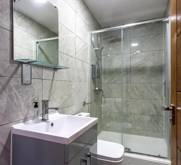 اتاق استاندارد با تخت بزرگ, Wellesley