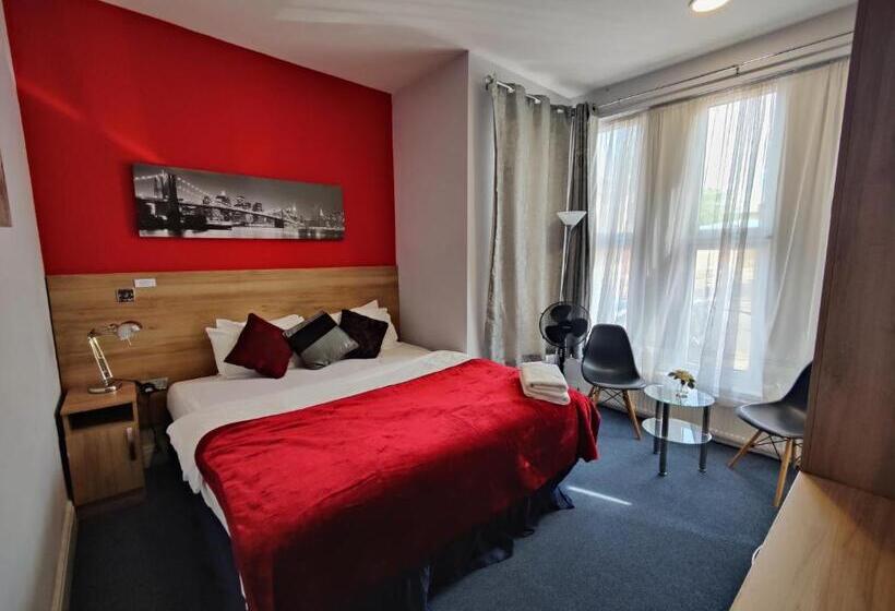 キングサイズベッドのスタンダードルーム, Wellesley