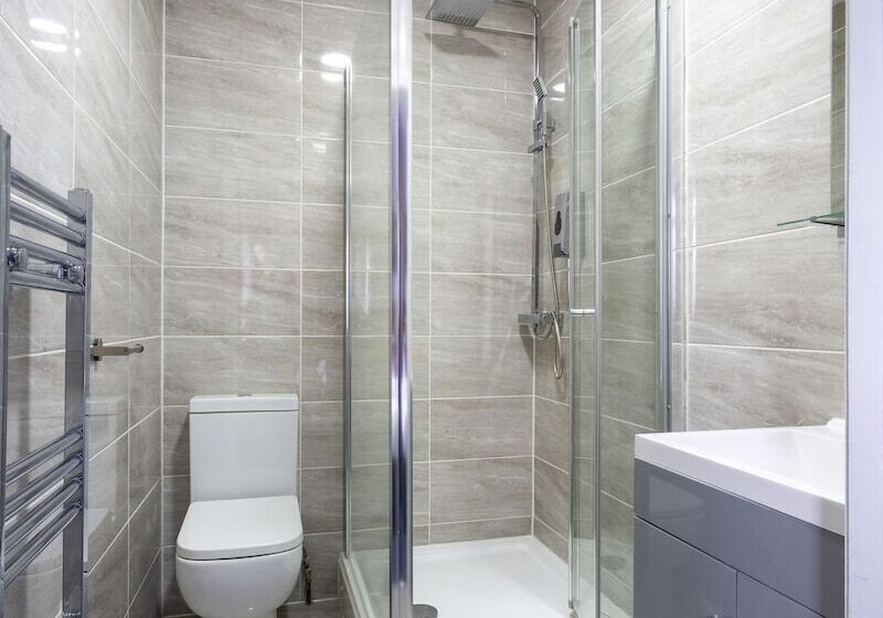 スタンダードシングルルーム, Wellesley