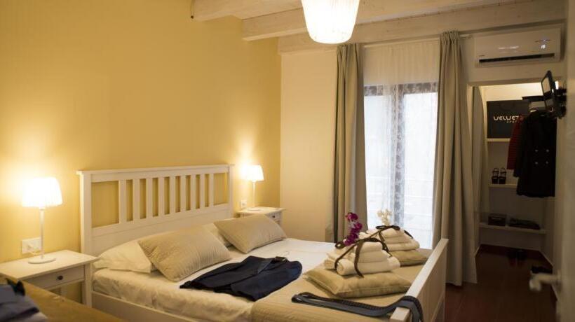 스탠다드 테라스 룸, Yhomisus