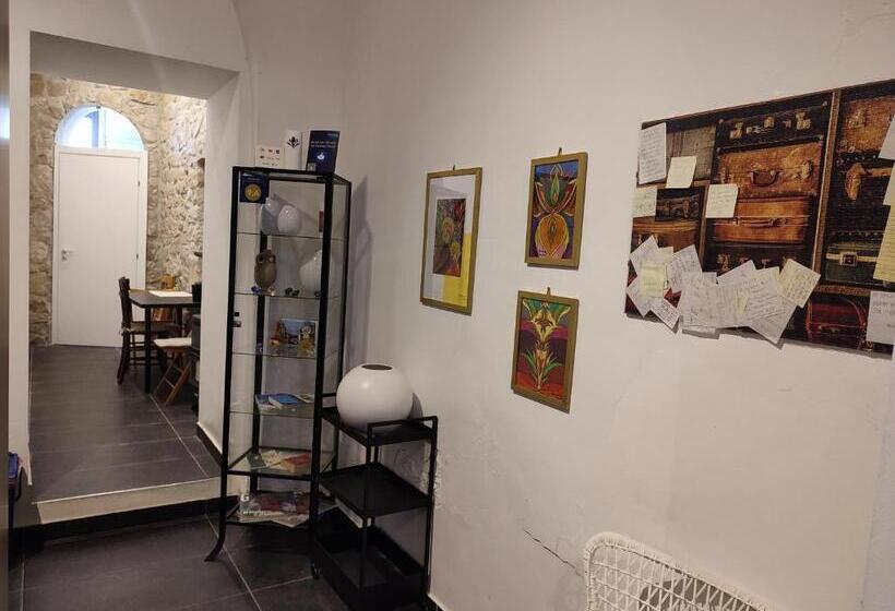 스탠다드 룸, Yhomisus