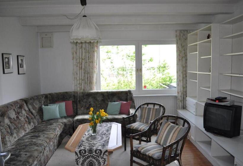 דירת חדר בקומת קרקע, Das Christine Appartement