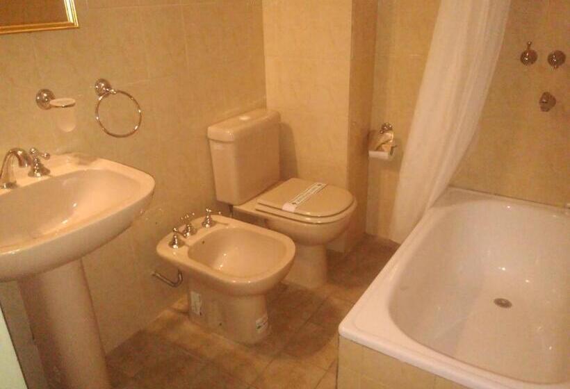 غرفة قياسية, Continental Cosquin