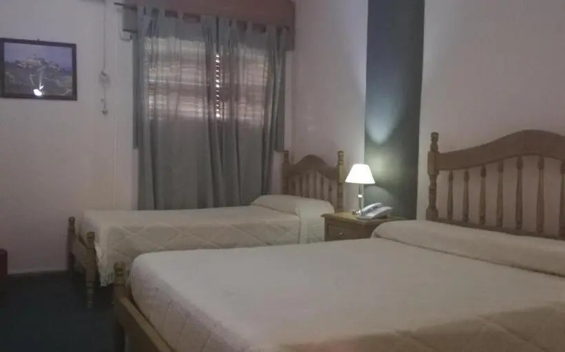 スタンダードトリプルルーム, Continental Cosquin
