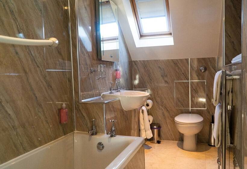 غرفة قياسية, The Olde Ship Inn