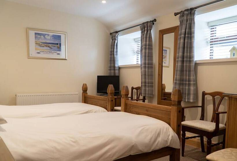 بنجلو قياسى, The Olde Ship Inn